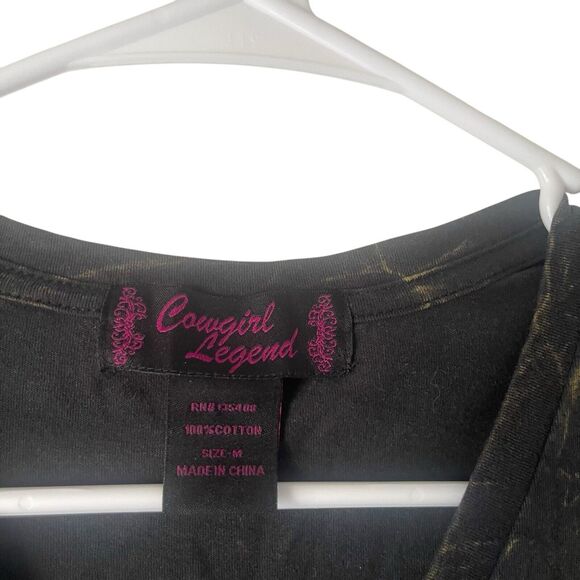 Cowgirl‎ Legend Size Medium Rodeo Hustler Grunge Cross Bling Black T Shirt - Picture 4 of 8